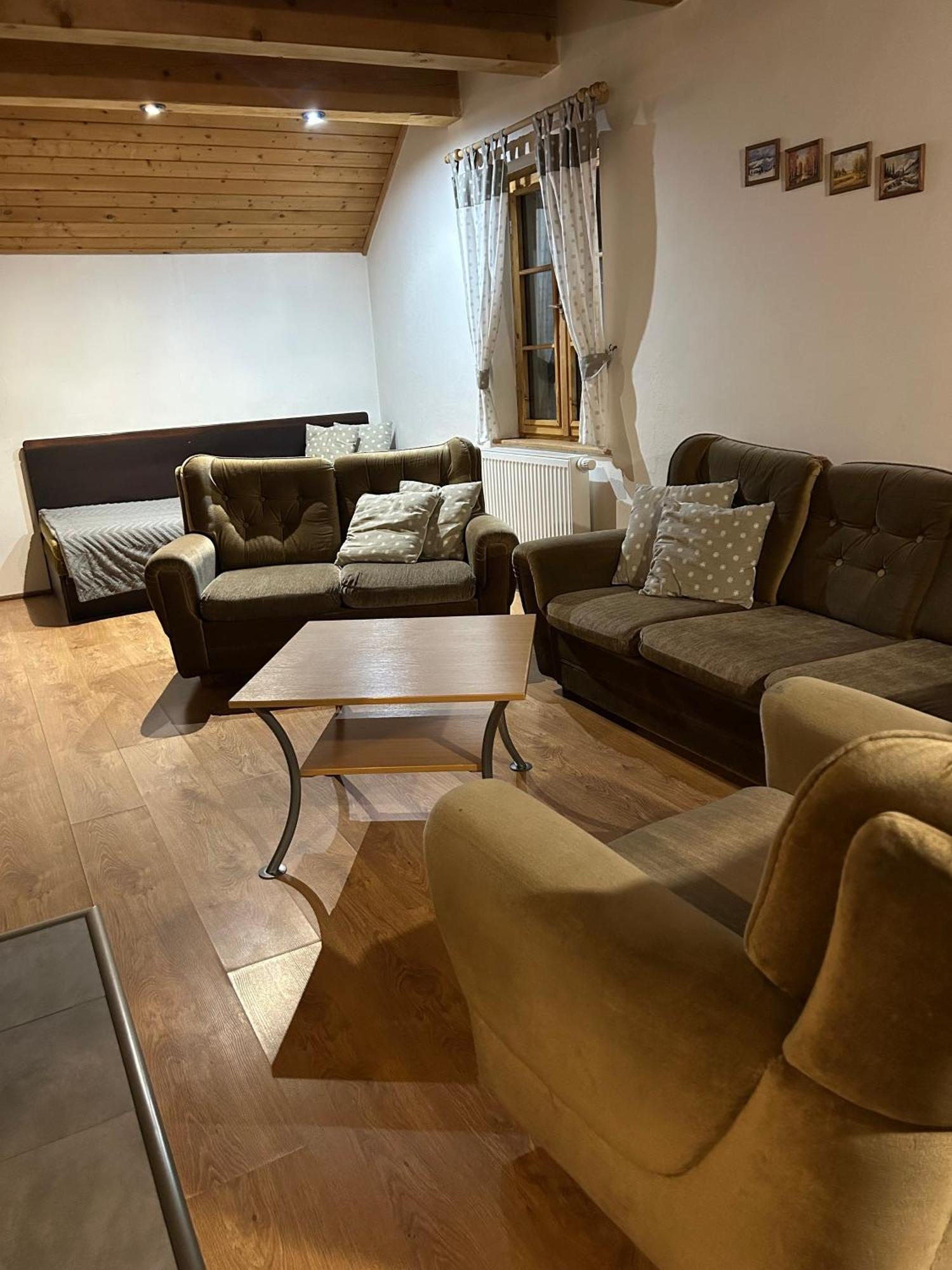 Villa Domcek V Strani à Mýto pod Ďumbierom Extérieur photo