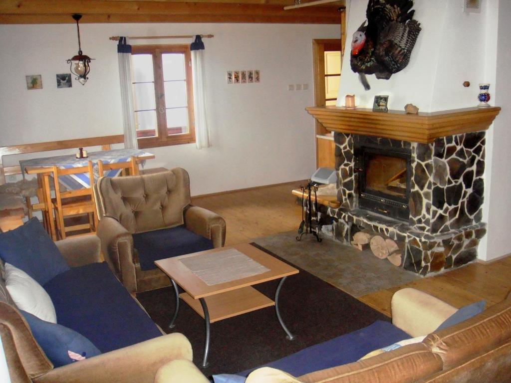 Villa Domcek V Strani à Mýto pod Ďumbierom Extérieur photo
